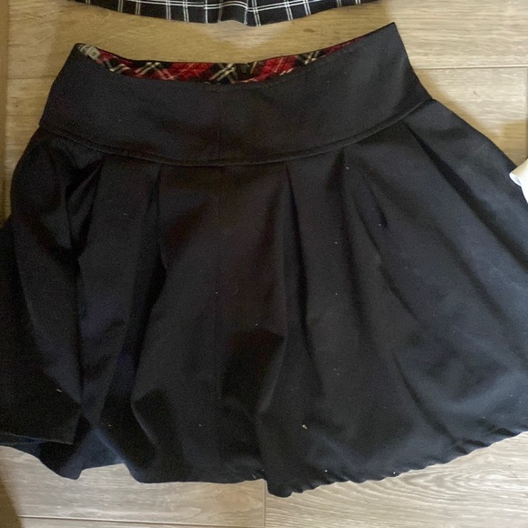 bienzoe Dresses & Skirts - black pleated skirt